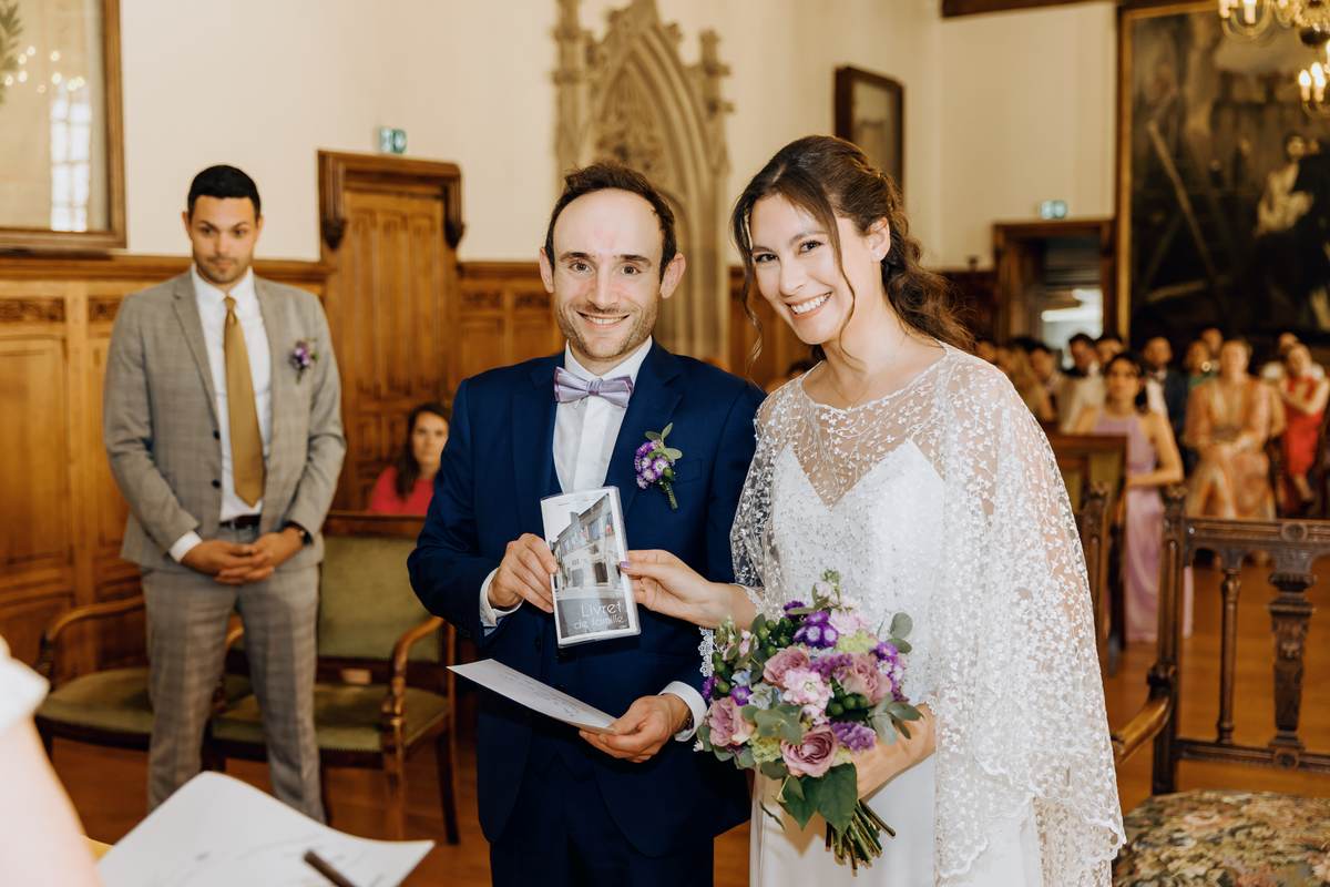 Laura et Johan après la signature de leur mariage civil