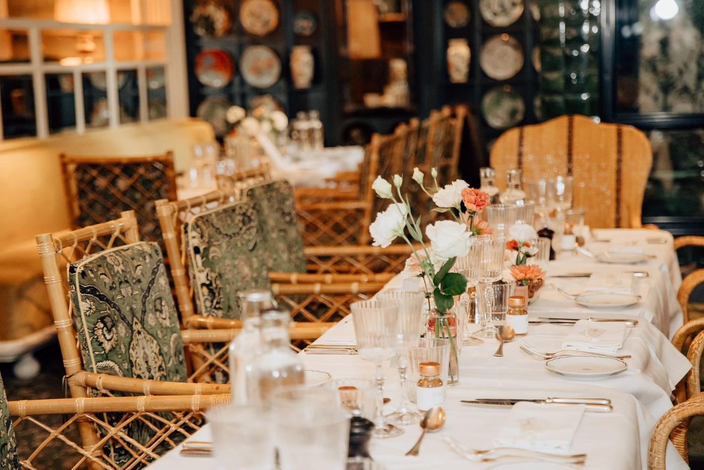 Dîner de mariage intime dans le quartier des Batignolles