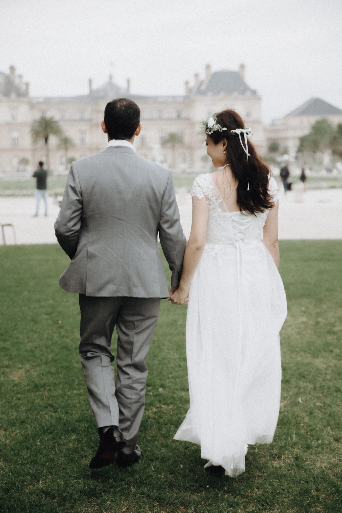 Mariage civil au Jardin du Luxembourg a Paris - photo 11