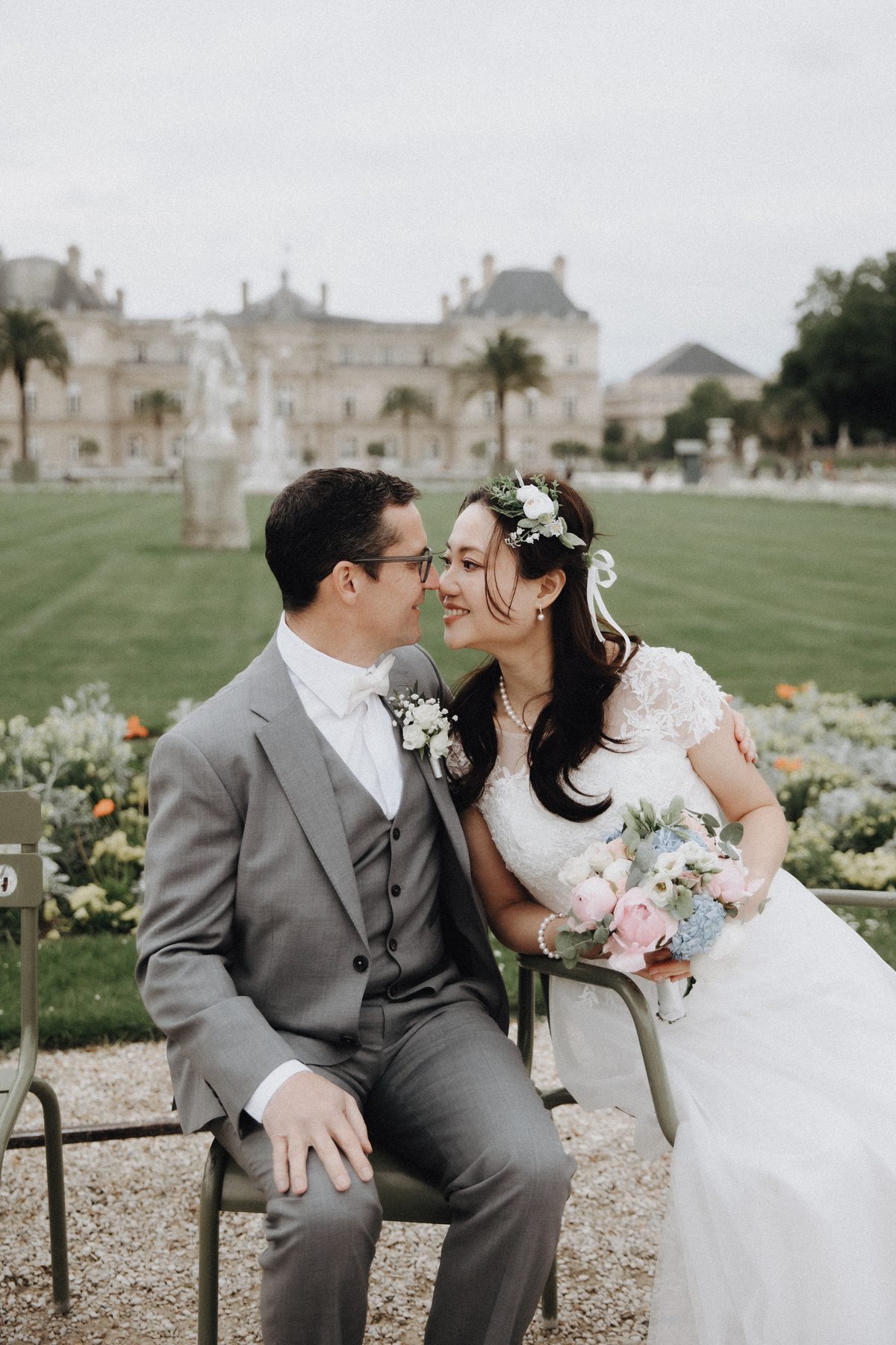 Mariage civil au Jardin du Luxembourg a Paris - photo 12