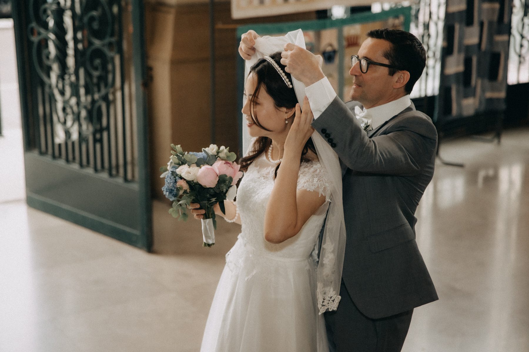 Mariage civil au Jardin du Luxembourg a Paris - photo 17