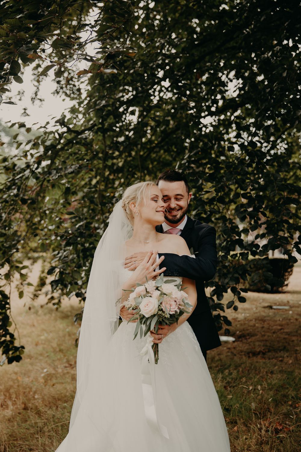 sortie de mairie et photos de famille mariage civil