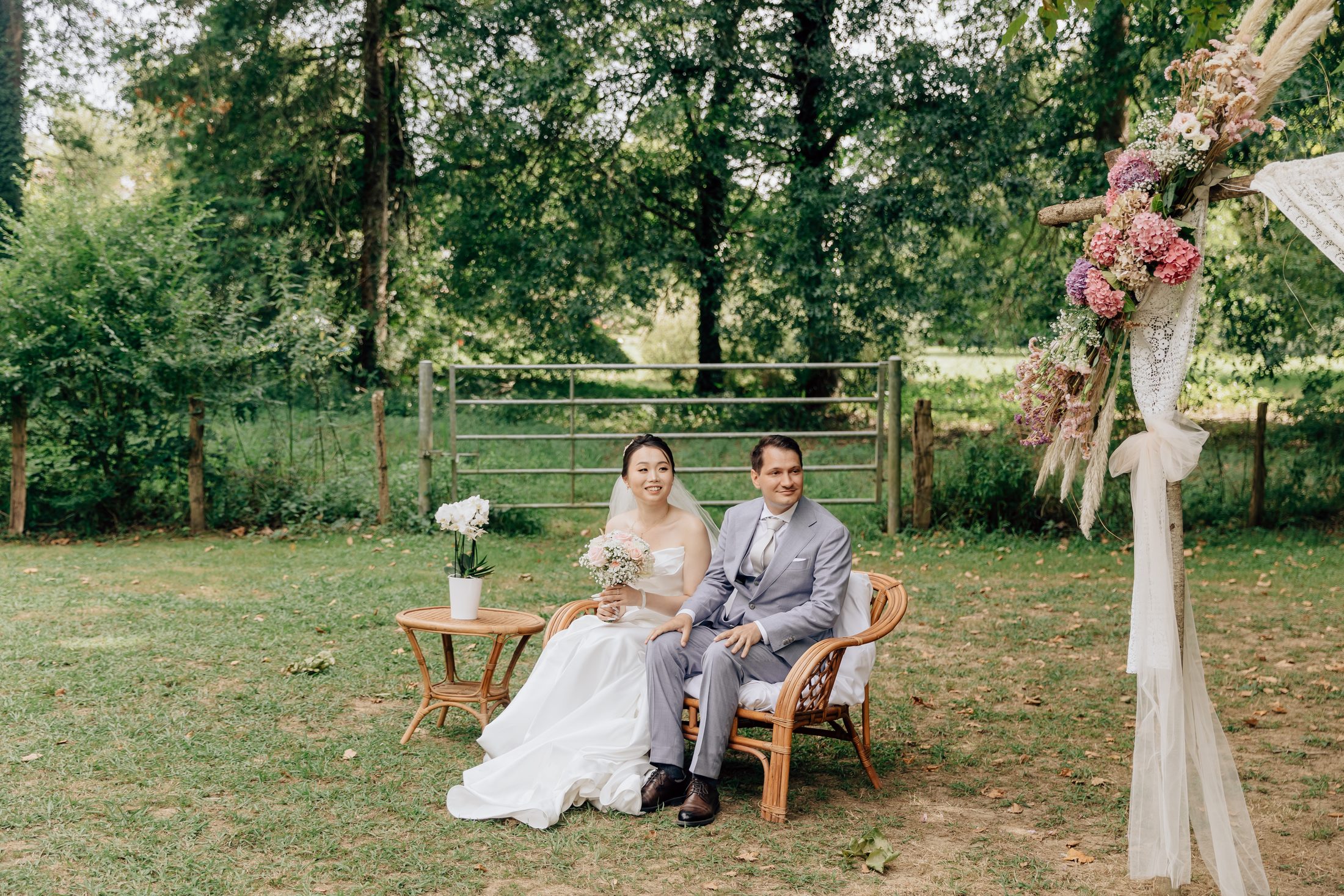 Mariage champêtre de Zhiyao et Benoit à La Bastide-Clairence au Pays Basque