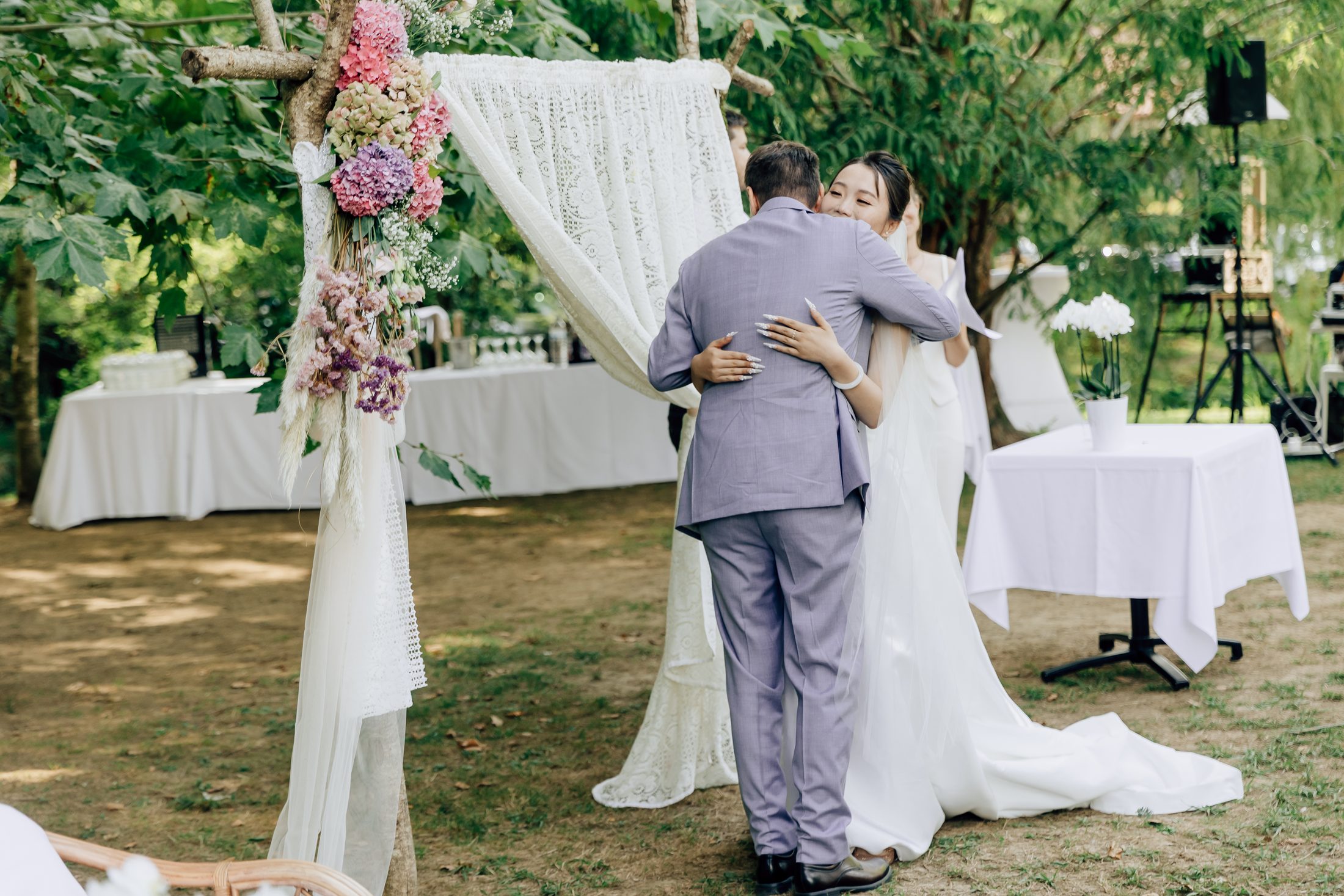 Mariage champêtre de Zhiyao et Benoit à La Bastide-Clairence au Pays Basque