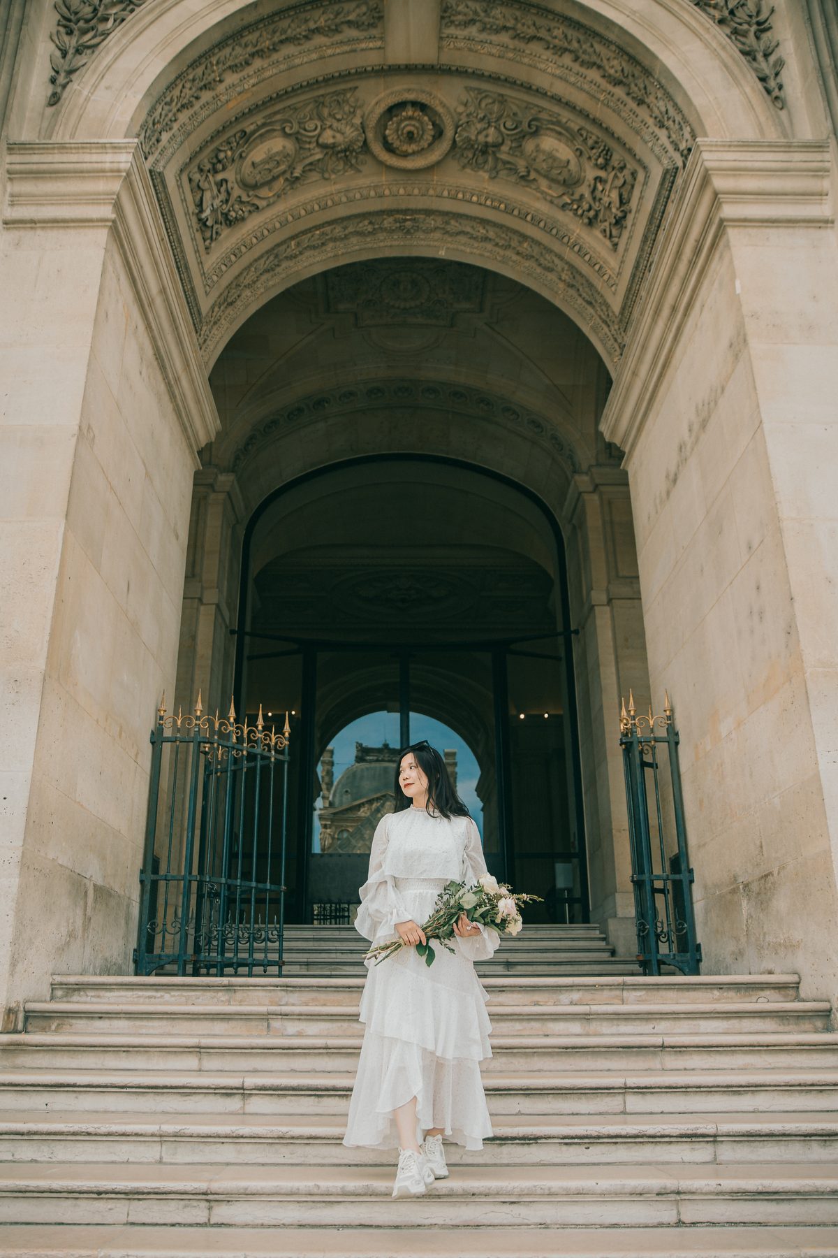 Artistic solo portrait at the Louvre